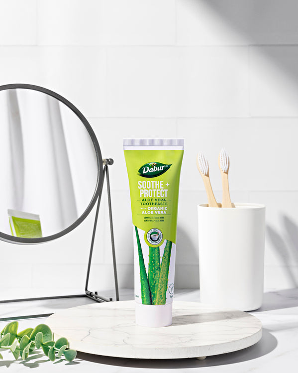 Dabur Aloe Vera Toothpaste with Organic Aloe Vera