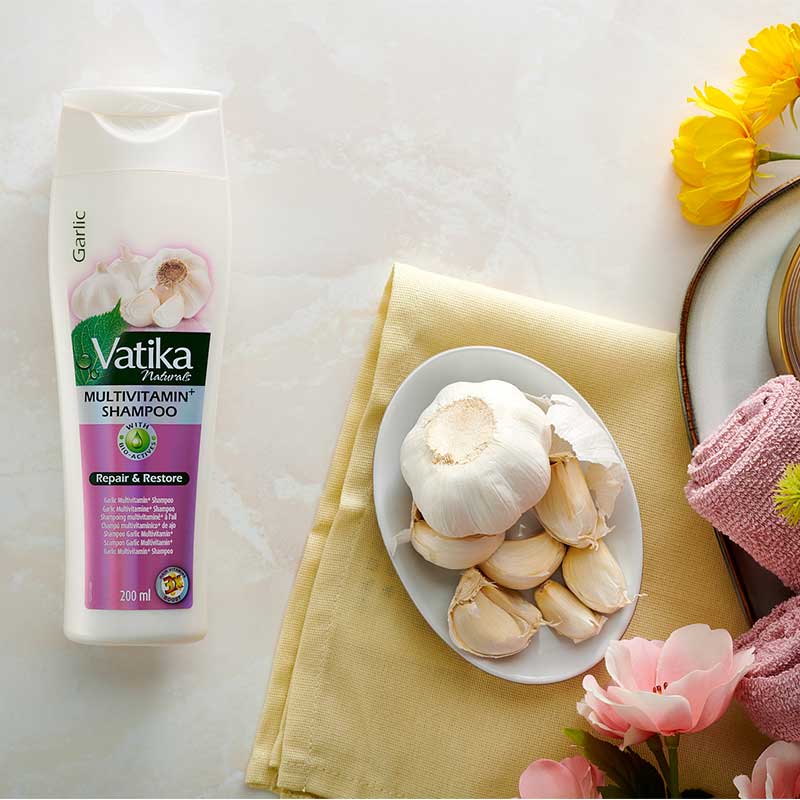 Vatika Naturals Garlic Multi Vitamin+ Shampoo